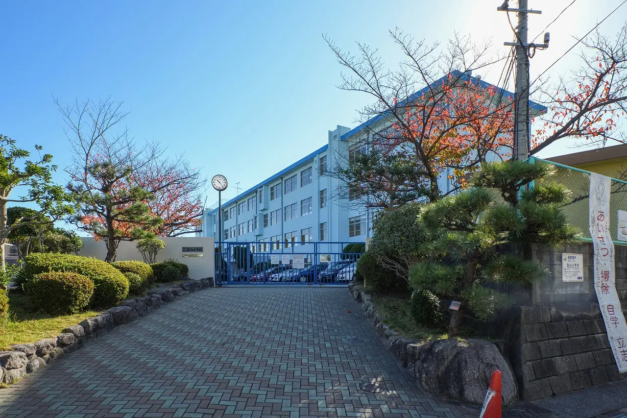 福岡の土地・分譲地ならラプロスの「プロスペリテ」保育園・幼稚園・小学校・中学校のイメージ