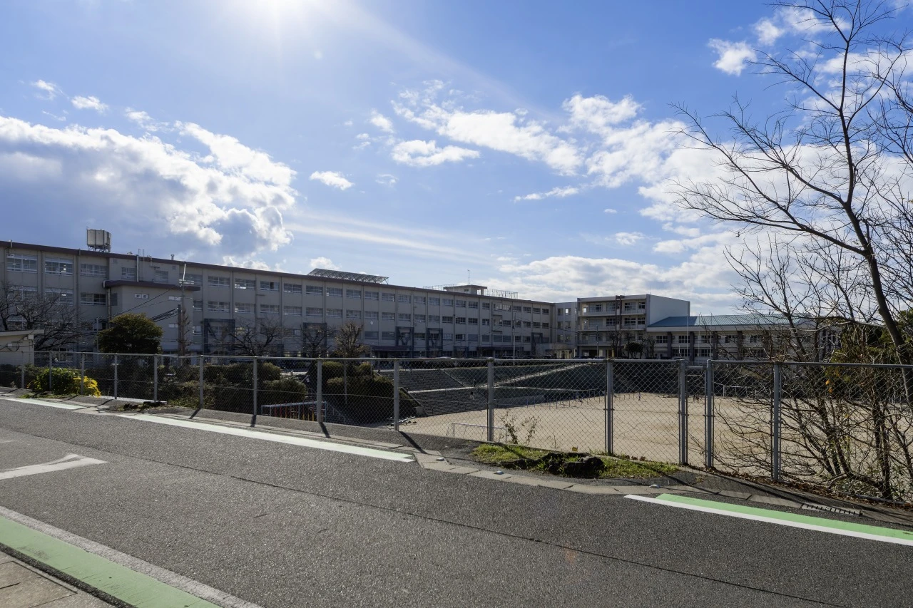 福岡の土地・分譲地ならラプロスの「プロスペリテ」保育園・幼稚園・小学校・中学校のイメージ